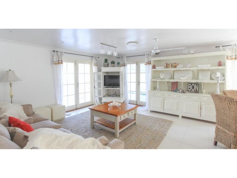 69 Mirrawena Avenue, Bangalee QLD 4703